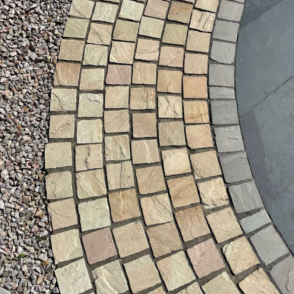 Fossil Mint Cobble Setts 100x100 40-60mm