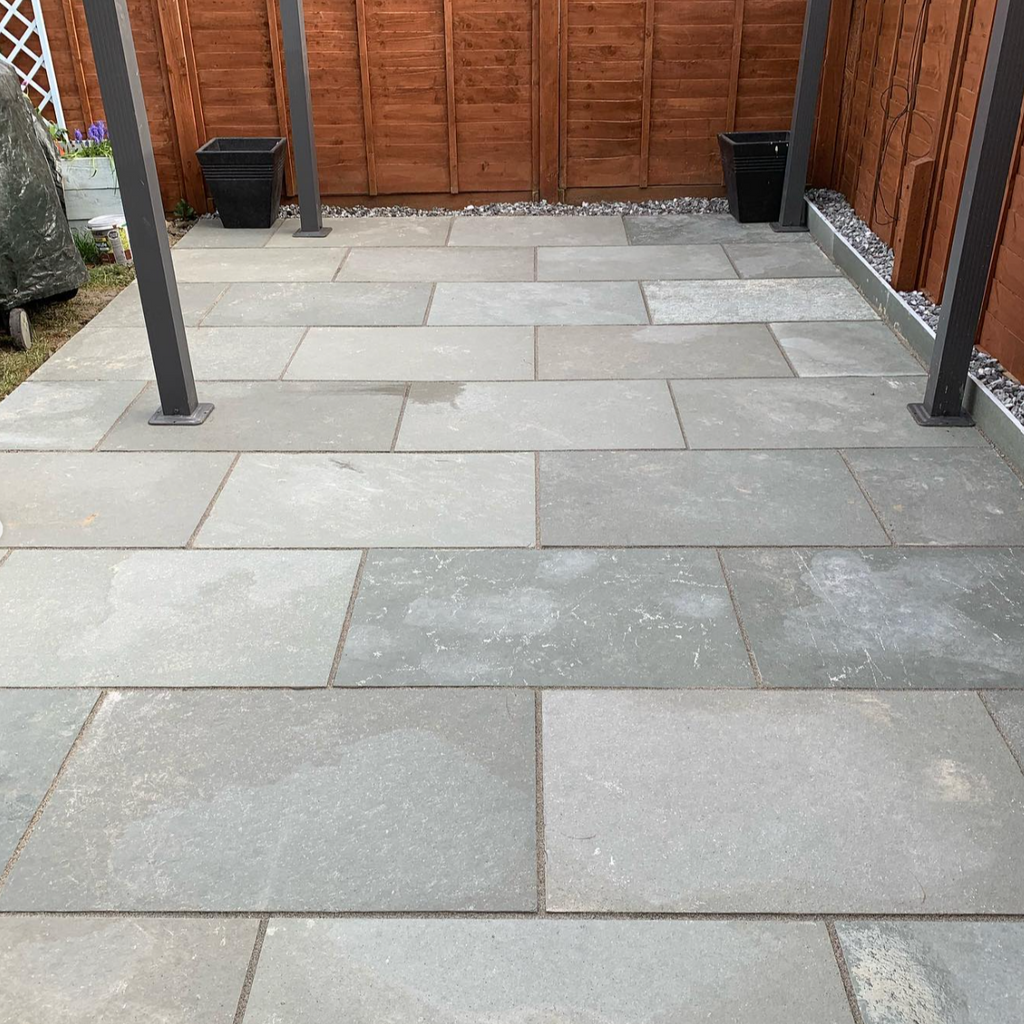 Grey Limestone 900x600 Paving Slab 22mm