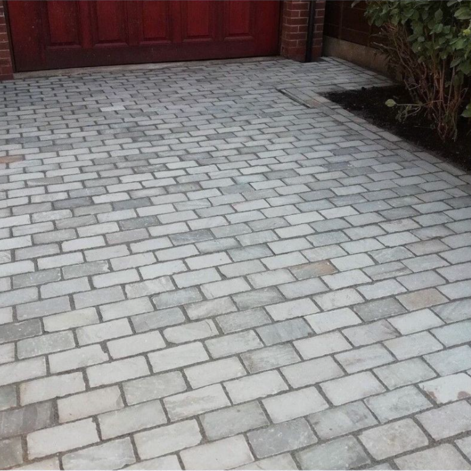 Kandla Grey Cobble Setts 200x100 40-60mm