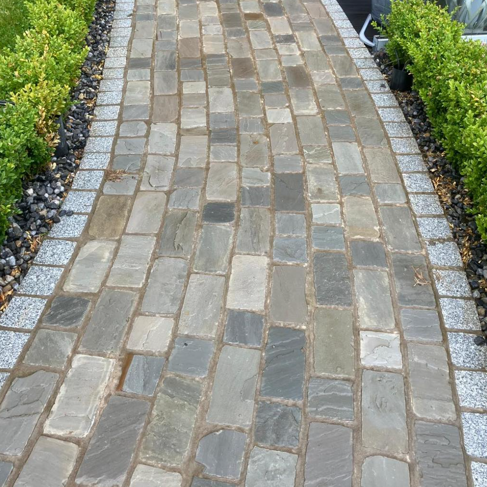 Kandla Grey Cobble Setts 200x100 40-60mm
